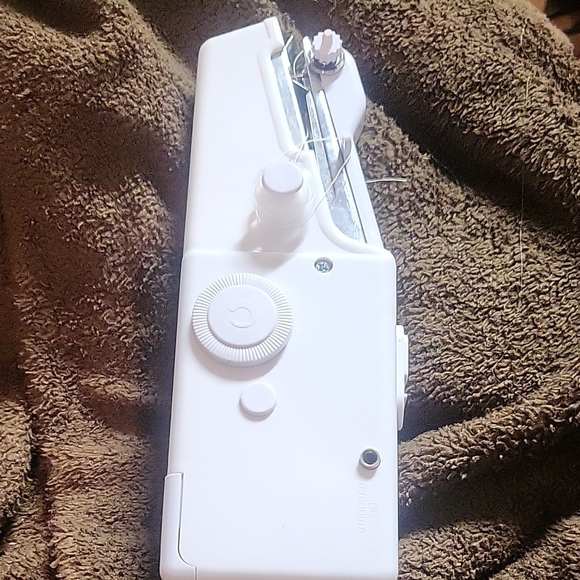 Portable Cordless Sewing Machine - Blue - Picture 2 of 3